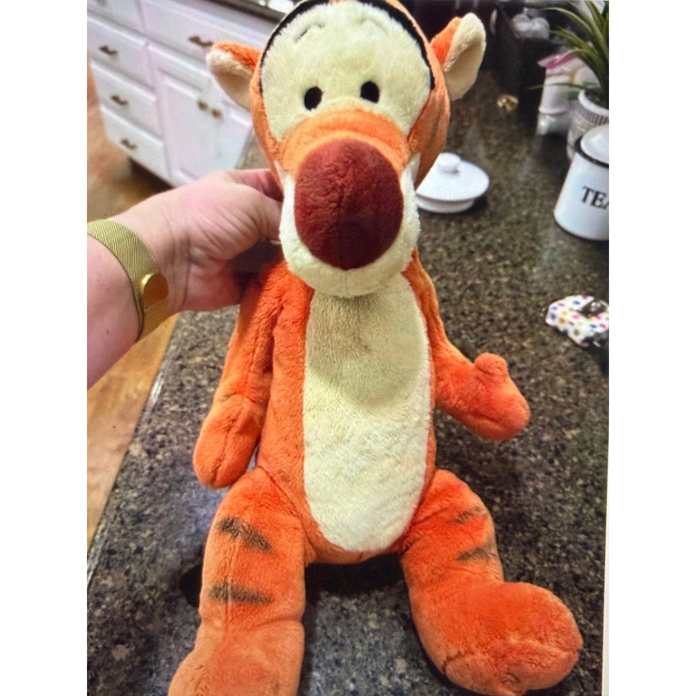 Disney Tigger Plush Winnie the Pooh Stuffed Animal Orange Just‎ Play 15.5 Inch
